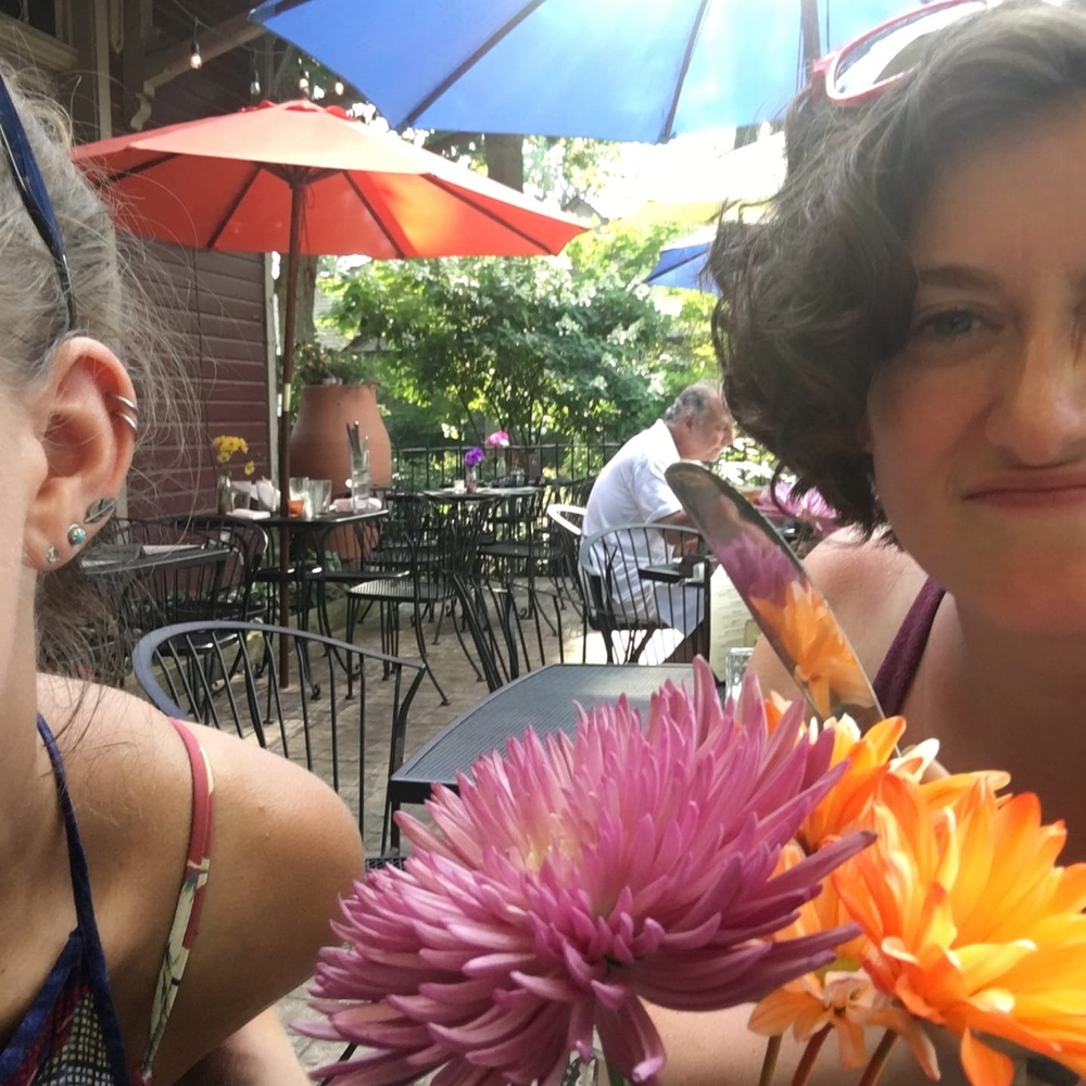 Meet your Posher, Caitlin